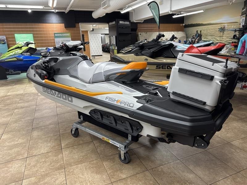 2025 Sea-Doo FishPro Trophy 170 - Image 13