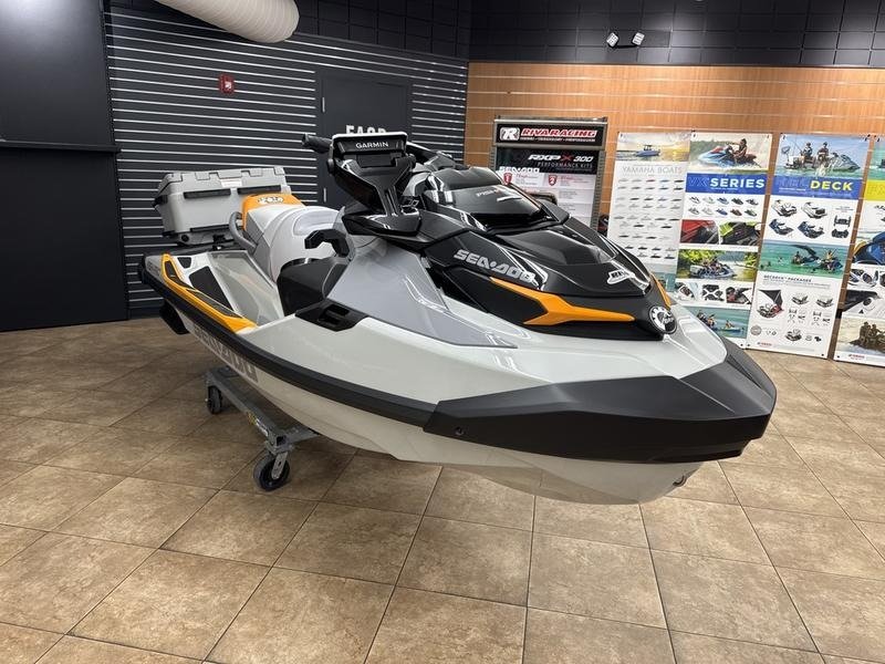 2025 Sea-Doo FishPro Trophy 170 - Image 2