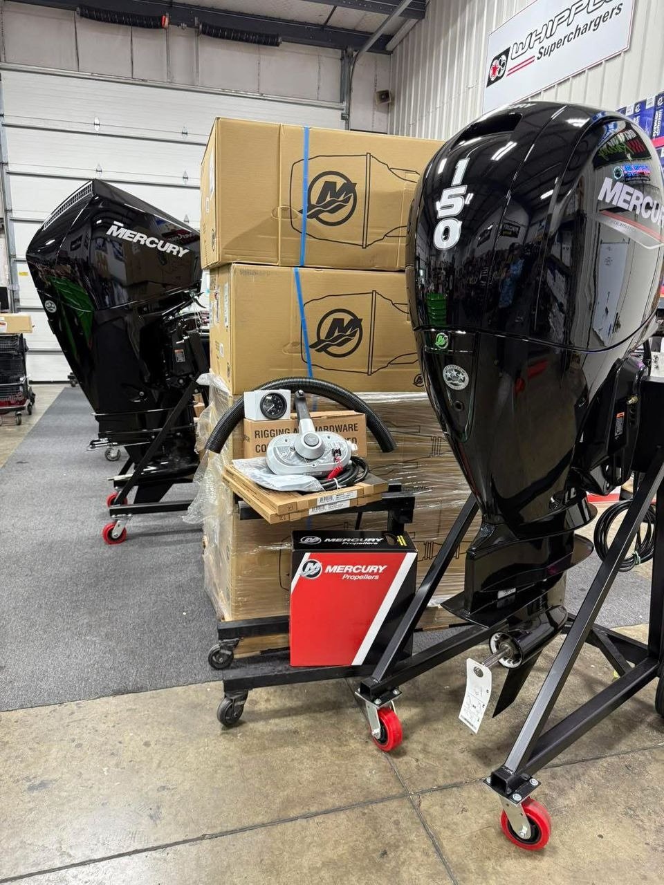 Mercury 150hp Outboard Motor | Remote Mechanical, Electric Start, 25" Shaft | 150XL - Image 3