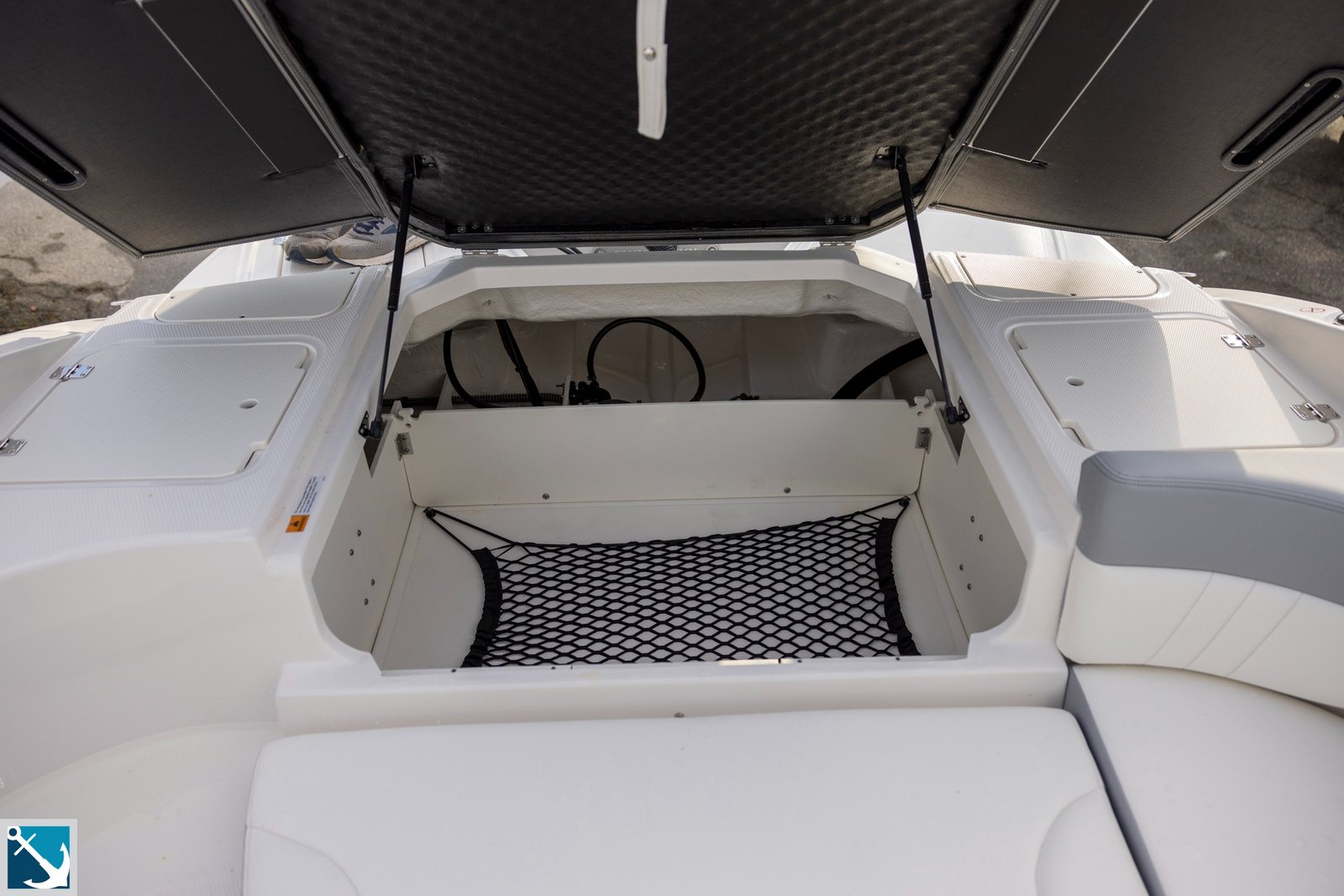 2024 Chaparral 23 SSI OB For Sale - Image 7