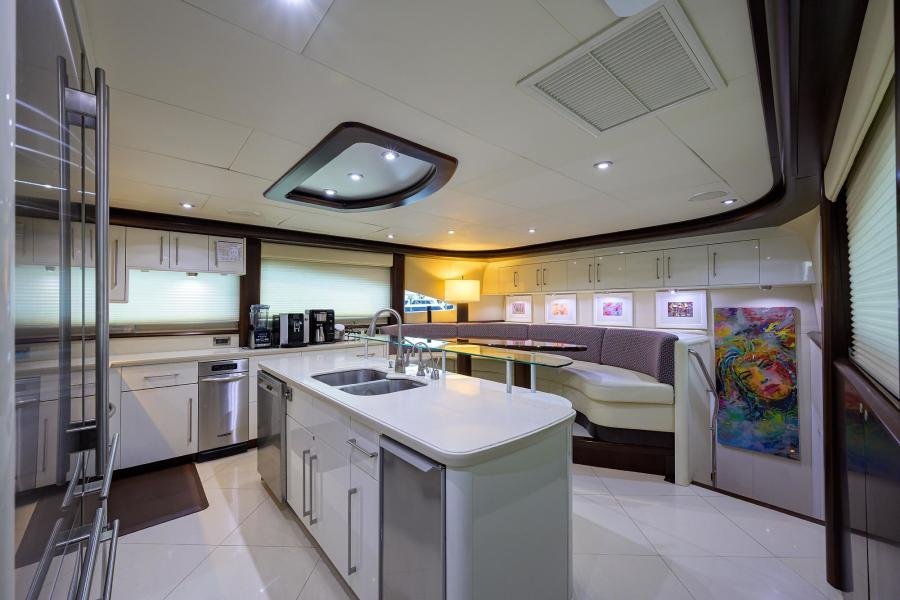 2007 Lazzara Yachts FOR SALE - Image 28