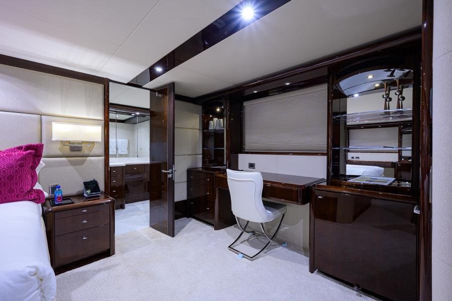 2007 Lazzara Yachts FOR SALE - Image 31