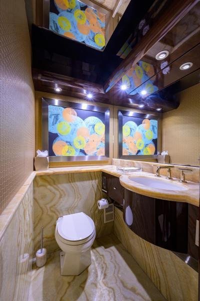 2007 Lazzara Yachts FOR SALE - Image 35