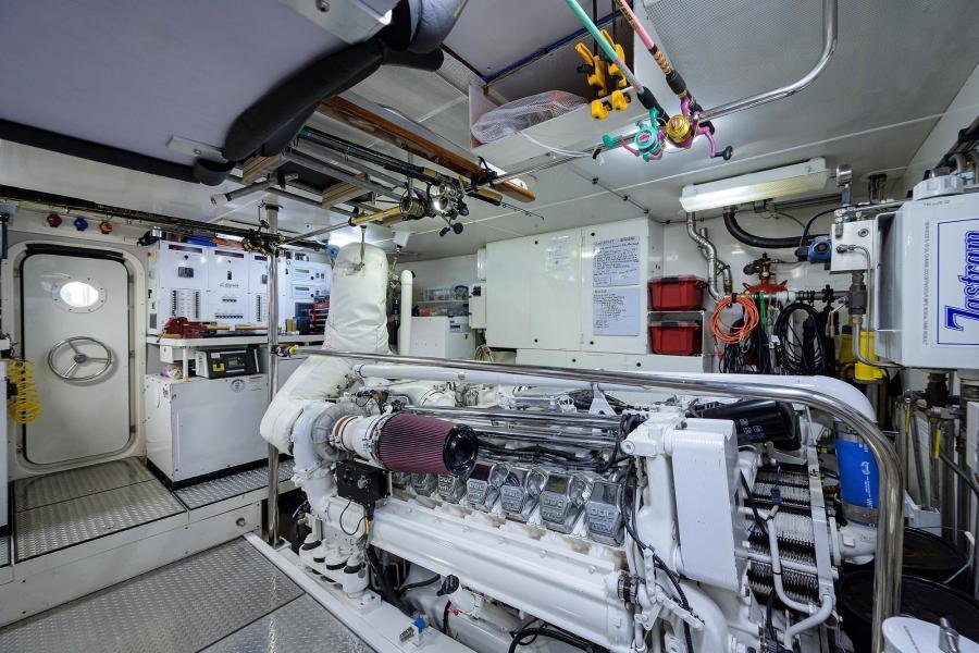 2007 Lazzara Yachts FOR SALE - Image 37