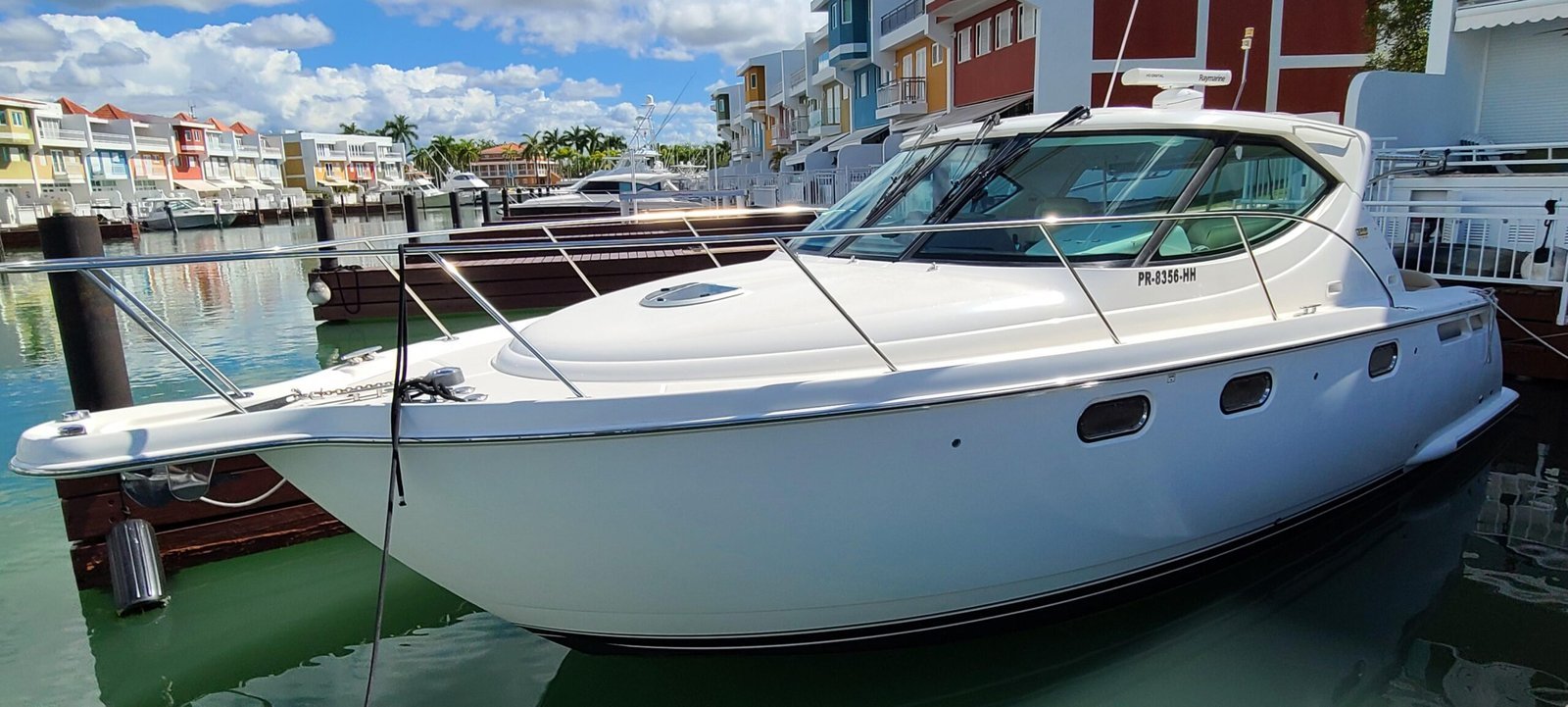 2011 Tiara Yachts 3500 Sovran LE SOHO - Image 2
