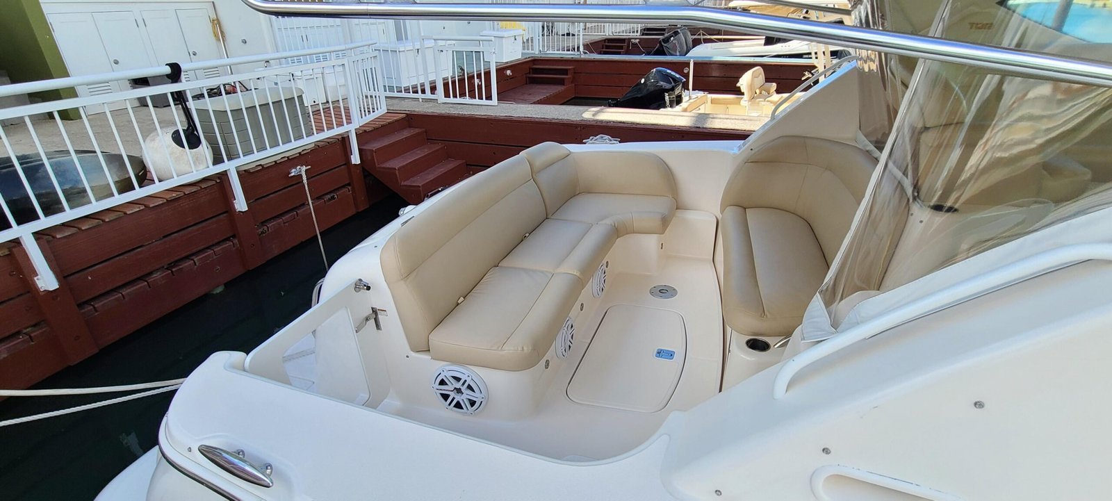 2011 Tiara Yachts 3500 Sovran LE SOHO - Image 23