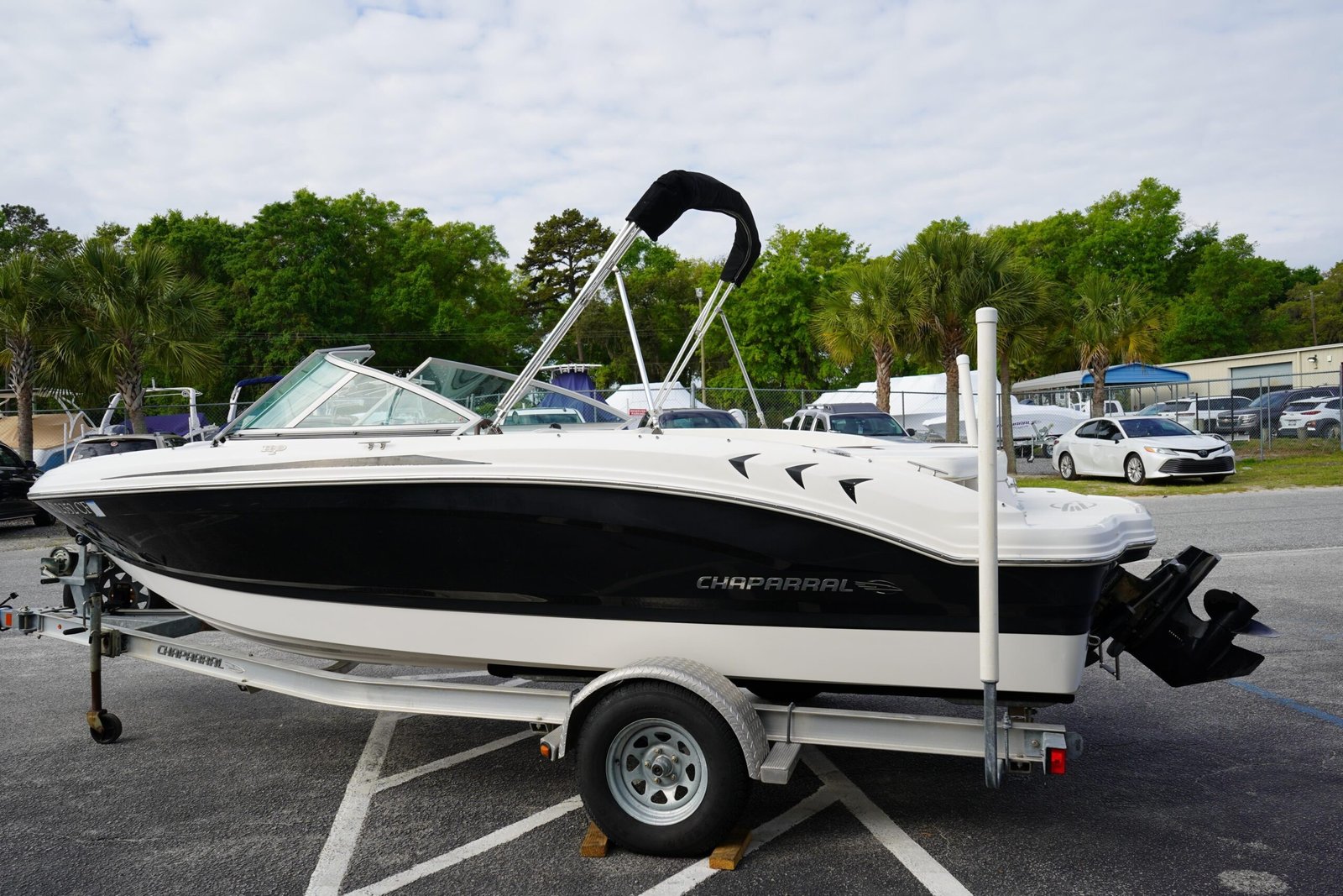 2012 Chaparral 19 Sport H2O For Sale - Image 5