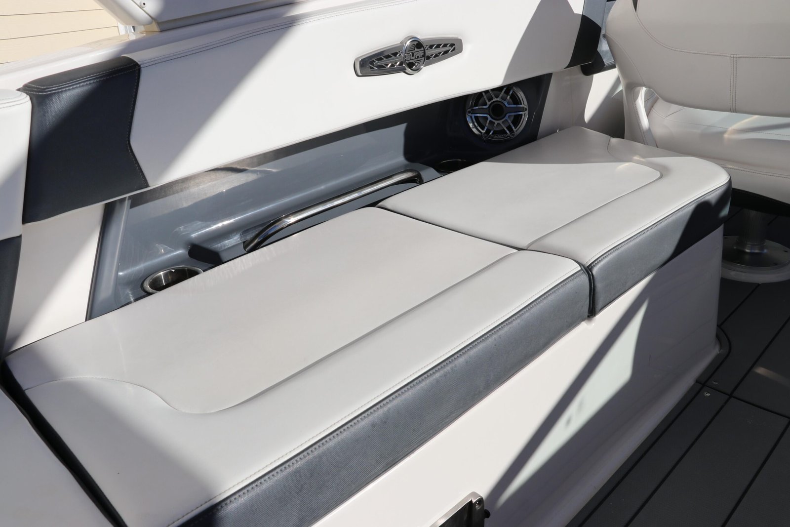 2021 Chaparral 30 Surf For Sale - Image 11