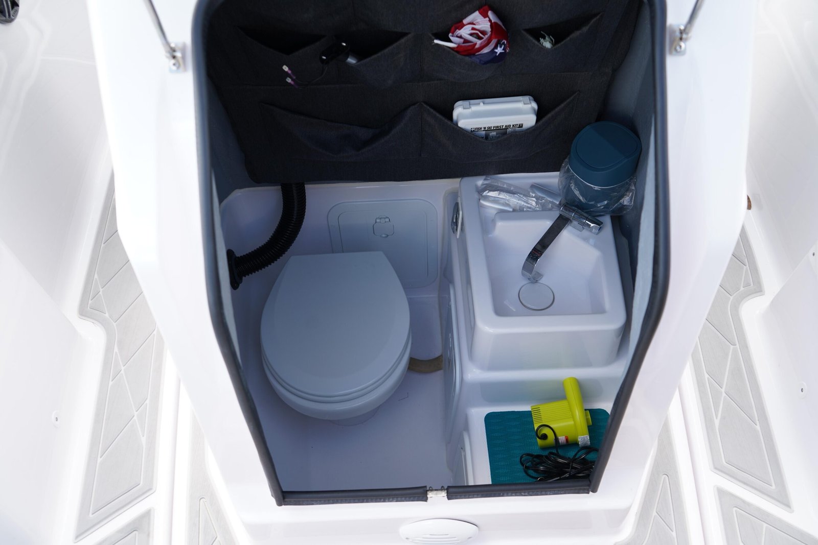 2022 Axopar 22 T-Top For Sale - Image 24