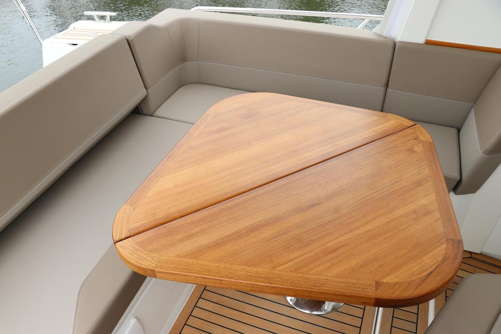 2024 Nimbus Weekender 9 For Sale - Image 20