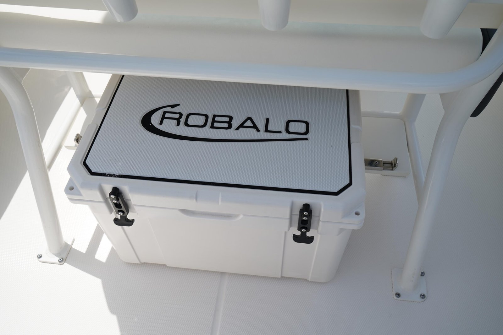 2024 Robalo 226 Cayman For Sale - Image 15