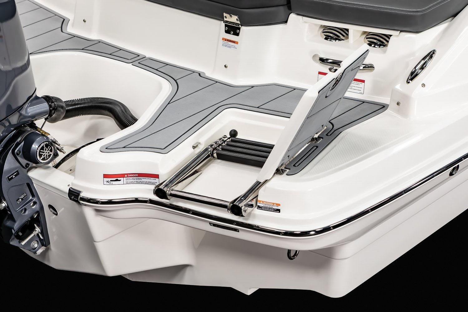 2025 Chaparral 23 SSi OB For Sale - Image 11