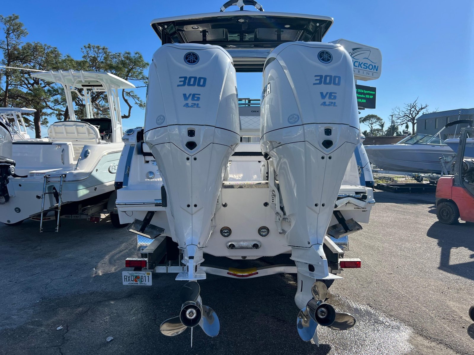 2025 Chaparral 310 OSX For Sale - Image 4