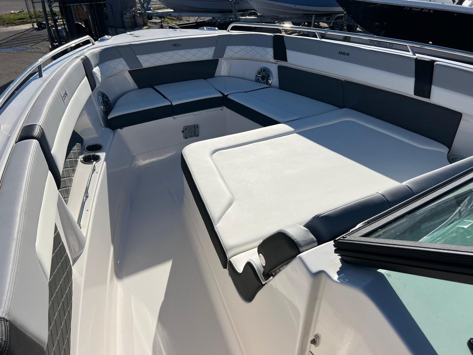 2025 Chaparral 310 OSX For Sale - Image 14