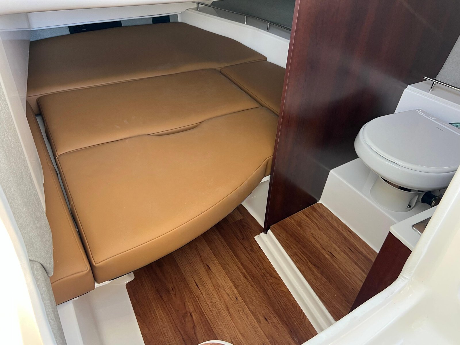2025 Chaparral 310 OSX For Sale - Image 28