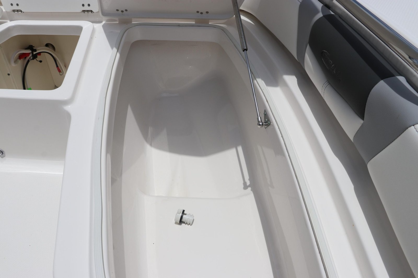 2025 Robalo 206 Cayman For Sale - Image 25