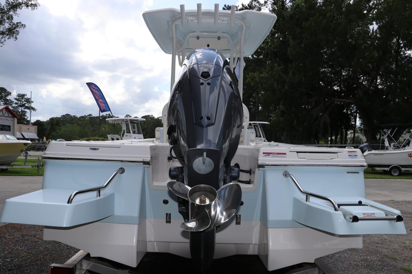 Buy 2025 Robalo 226 Cayman - Image 3