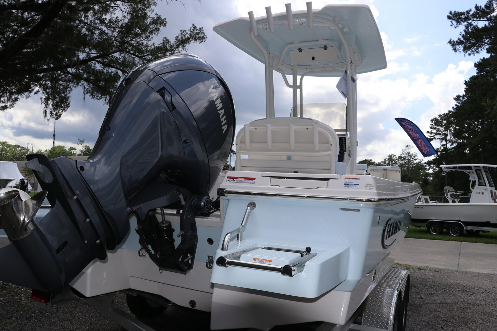 Buy 2025 Robalo 226 Cayman - Image 4