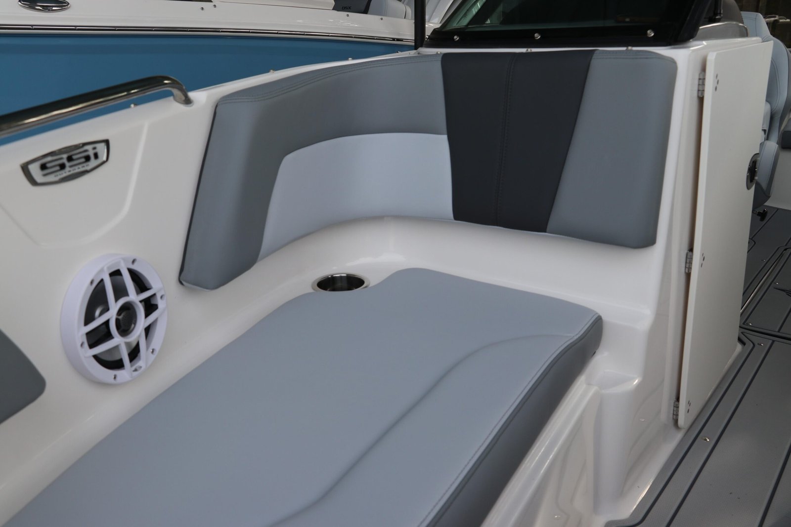 2026 Chaparral 21 SSi OB For Sale - Image 40
