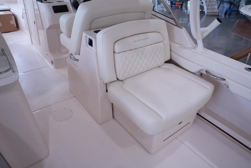 Buy 2026 Grady White Freedom 285 - Image 5