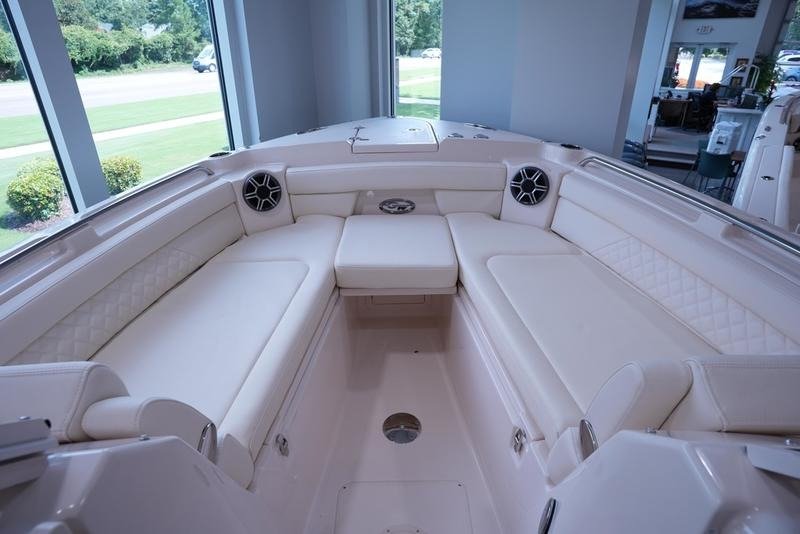Buy 2026 Grady White Freedom 285 - Image 12