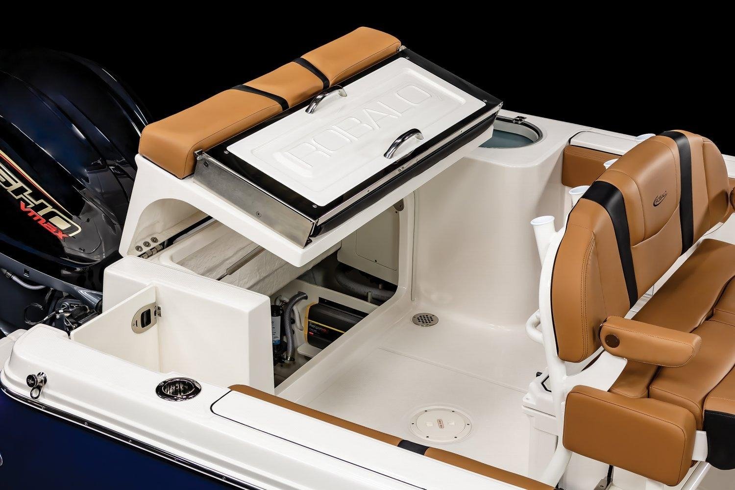 Buy 2024 Robalo R230 Center Console - Image 12