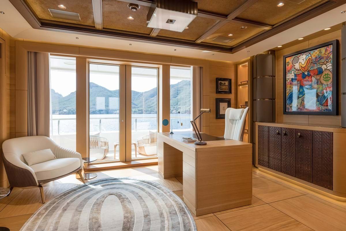 HERE COMES THE SUN Motor yacht for sale - Image 7