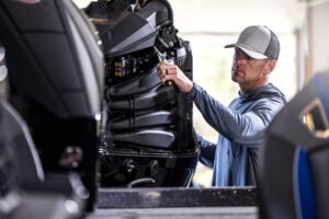 Read more about the article Outboard Motor Maintenance: Complete Owner’s Guide